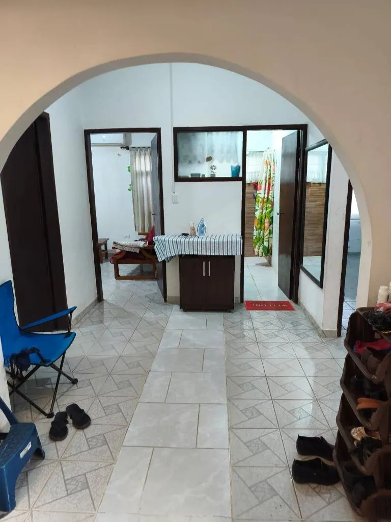 3-bedroom house for sale downtown, 324 m² lot: foto 2 de 15