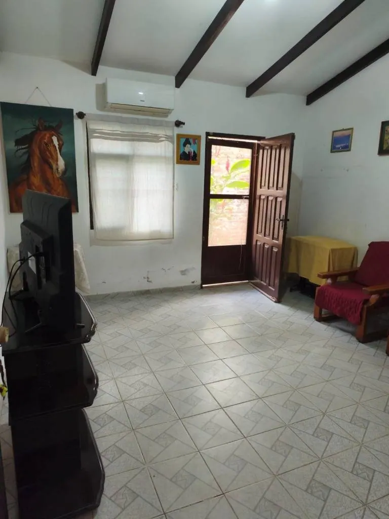 3-bedroom house for sale downtown, 324 m² lot: foto 5 de 15