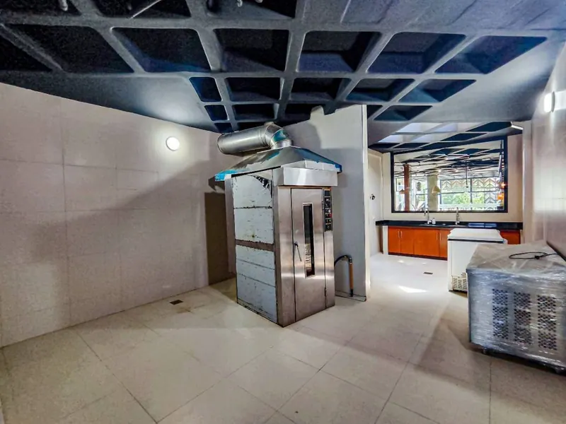 Local comercial en alquiler sobre la Av. 7mo Anillo, Zona Norte: foto 7 de 15