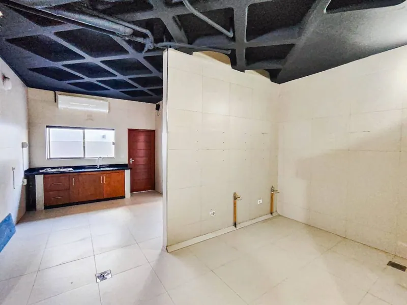 Local comercial en alquiler sobre la Av. 7mo Anillo, Zona Norte: foto 12 de 15