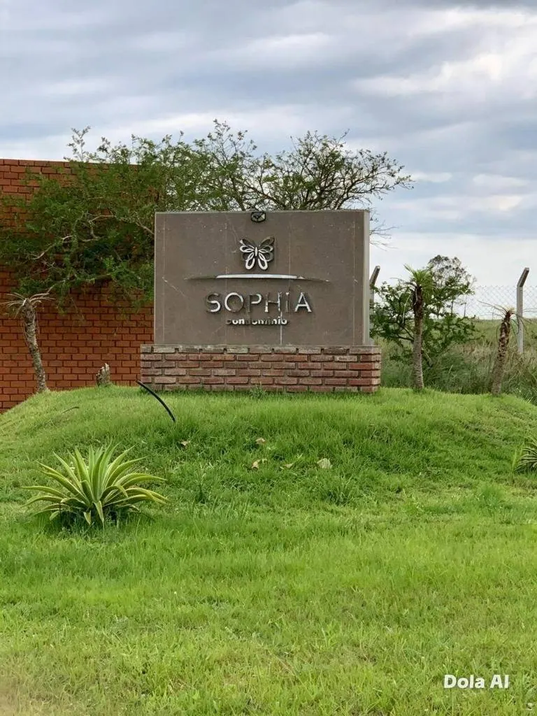 Terreno de 963,26 m² en venta en el condominio Sophia, Urubó: foto 2 de 6