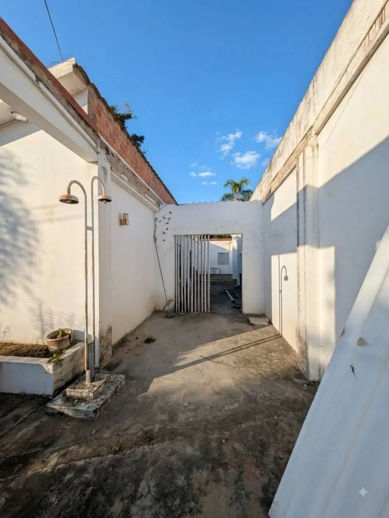 Quinta de 3.079,75 m² en venta sobre la avenida Montecristo: foto 8 de 12