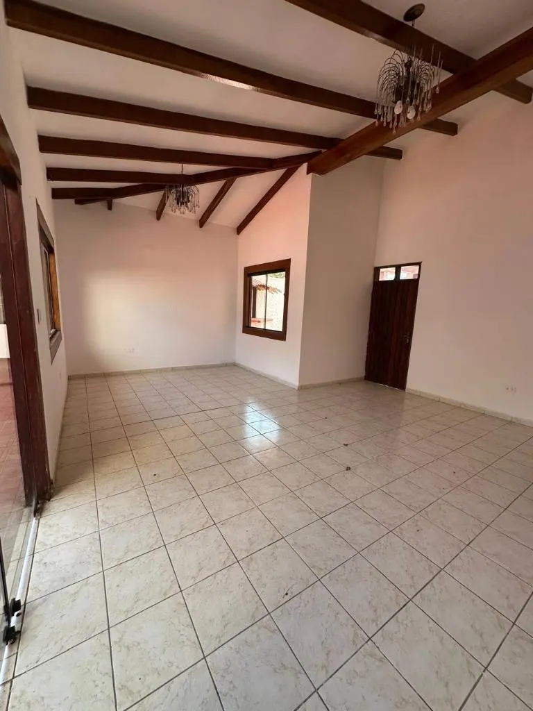 House for office use for rent in Hamacas neighborhood, North Zone: foto 3 de 12