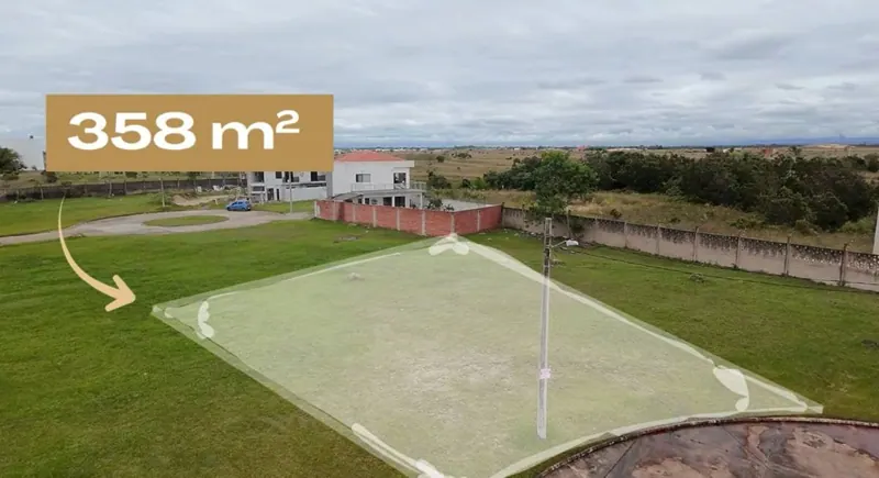 Terreno de 358 m² en venta en el condominio Lomas del Urubó Sur: foto 1 de 11