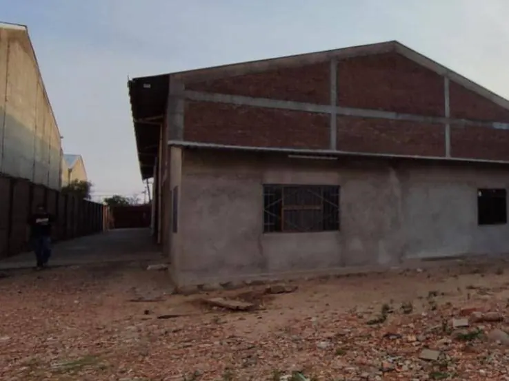 Warehouses for rent at km 9 of Av. Banzer, North Zone: foto 6 de 11