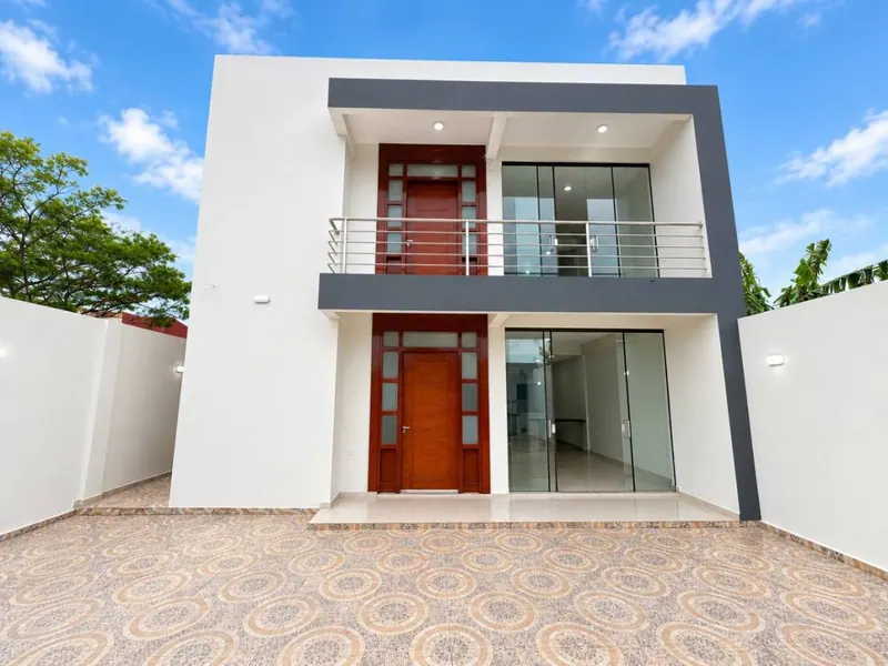 Two-story house with two apartments for sale at km 9 Doble Vía: foto 2 de 30