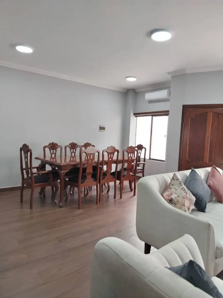 3-bedroom house for sale in the North Zone, McDonald's neighborhood: foto 2 de 11