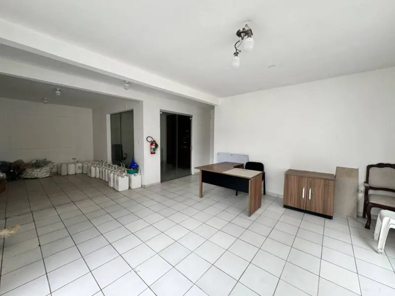 Commercial house for sale on the 4th ring, Equipetrol: foto 8 de 11