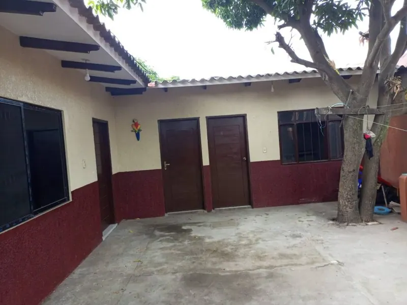 House with shop and apartment for sale on Av. San Francisco: foto 4 de 7