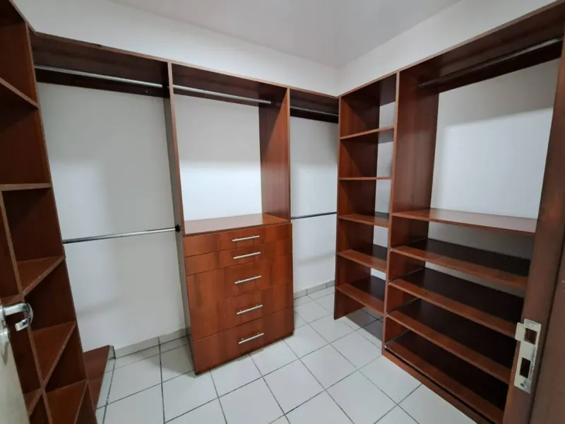 4-bedroom house for sale in the Sevilla Norte 2 gated community: foto 5 de 11