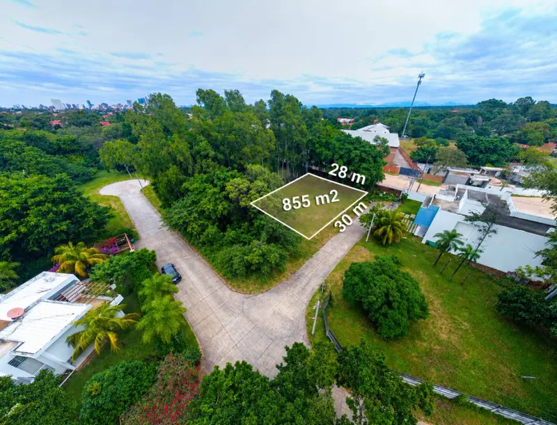Terreno de 855 m² en venta en el condominio El Carmen, Zona Norte