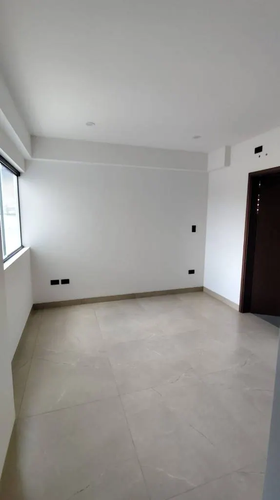 Brand-new 2-bedroom apartment for sale on Av. Alemania: foto 3 de 14