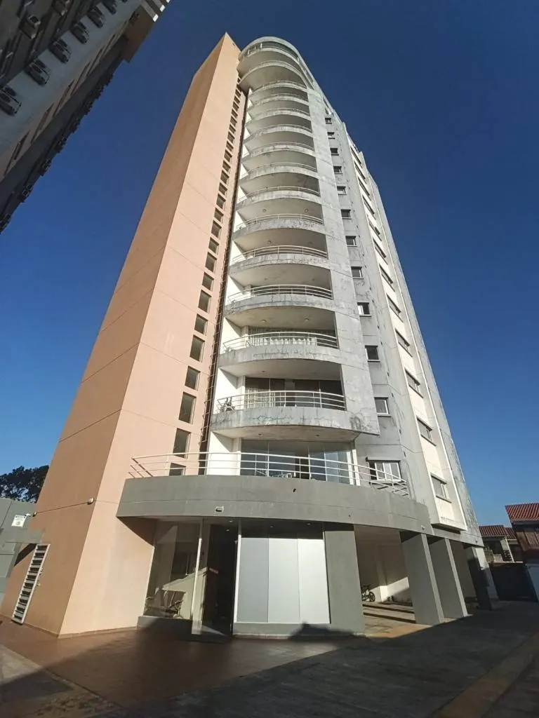 Departamento de 3 dormitorios en venta en Torres Geranios, Centro