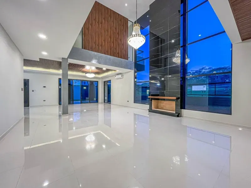5-bedroom house for sale in the Colinas del Urubó gated community: foto 3 de 23