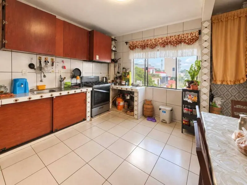 Edificio con 4 departamentos en venta en la Zona Este, 550,70 m²: foto 3 de 16