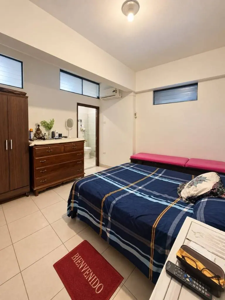 Edificio con 4 departamentos en venta en la Zona Este, 550,70 m²: foto 12 de 16