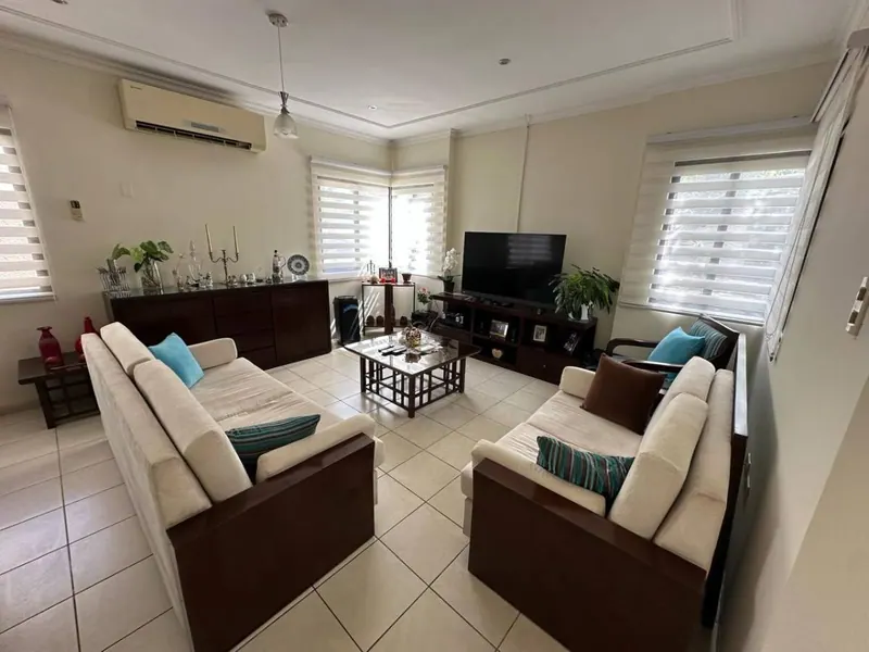 Casa en venta en el condominio Exprinter, Av. Banzer, Zona Norte: foto 9 de 16