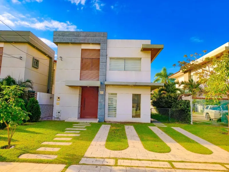 Casa de 3 dormitorios en venta en Bosques de la Colina, Zona Norte: foto 17 de 19