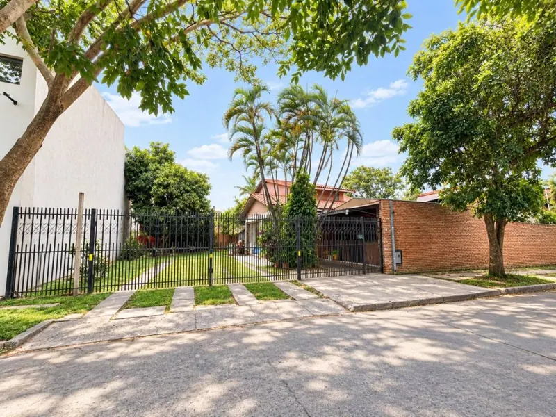 4-bedroom house for sale in the North Zone, 495 m² lot: foto 1 de 17