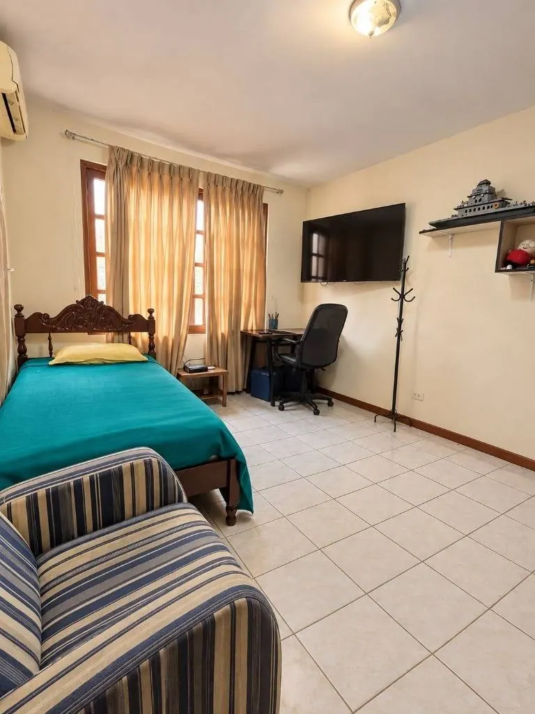 4-bedroom house for sale in the North Zone, 495 m² lot: foto 15 de 17