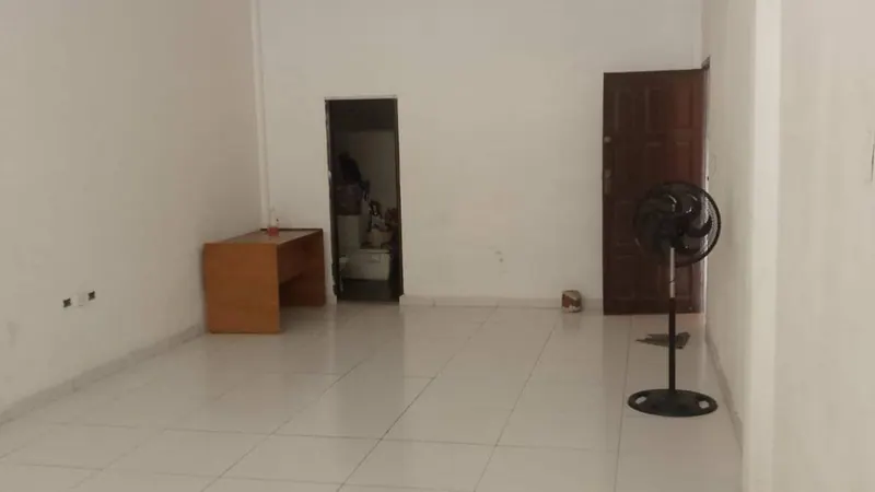 Local comercial de 34 m² en alquiler sobre la Av. Santos Dumont: foto 3 de 6