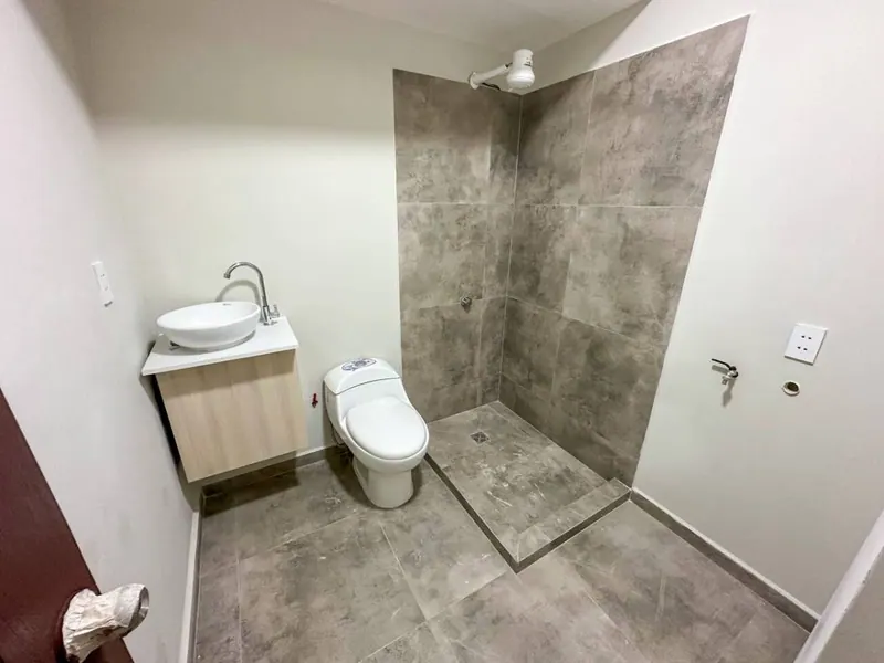 Monoambiente a estrenar en alquiler en el casco viejo, 30 m²: foto 5 de 8