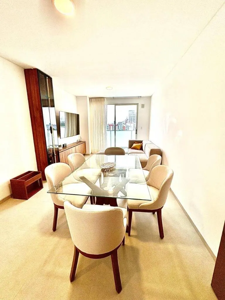 Departamento amoblado de 2 dormitorios en venta en Uptown Drei: foto 3 de 11