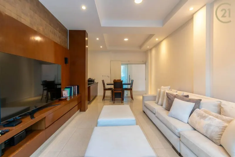5-en-suite-bedroom house for sale in La Hacienda del Urubó, corner lot: foto 7 de 13