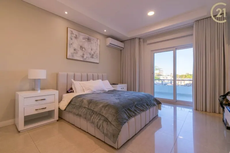 5-en-suite-bedroom house for sale in La Hacienda del Urubó, corner lot: foto 9 de 13