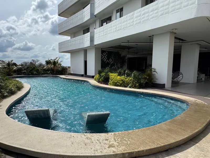 Departamento de 3 dormitorios en venta en el condominio Curupaú: foto 18 de 19