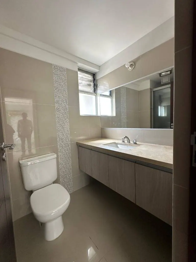Departamento de 3 dormitorios en venta en el edificio Gava, Av. Beni: foto 2 de 4
