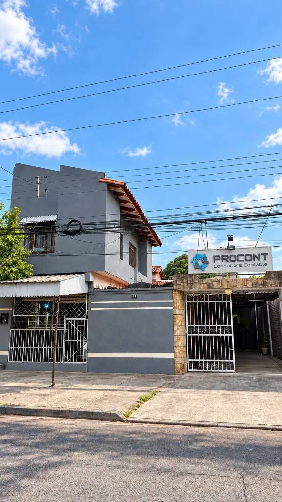 3-bedroom house with commercial space for sale in the North Zone