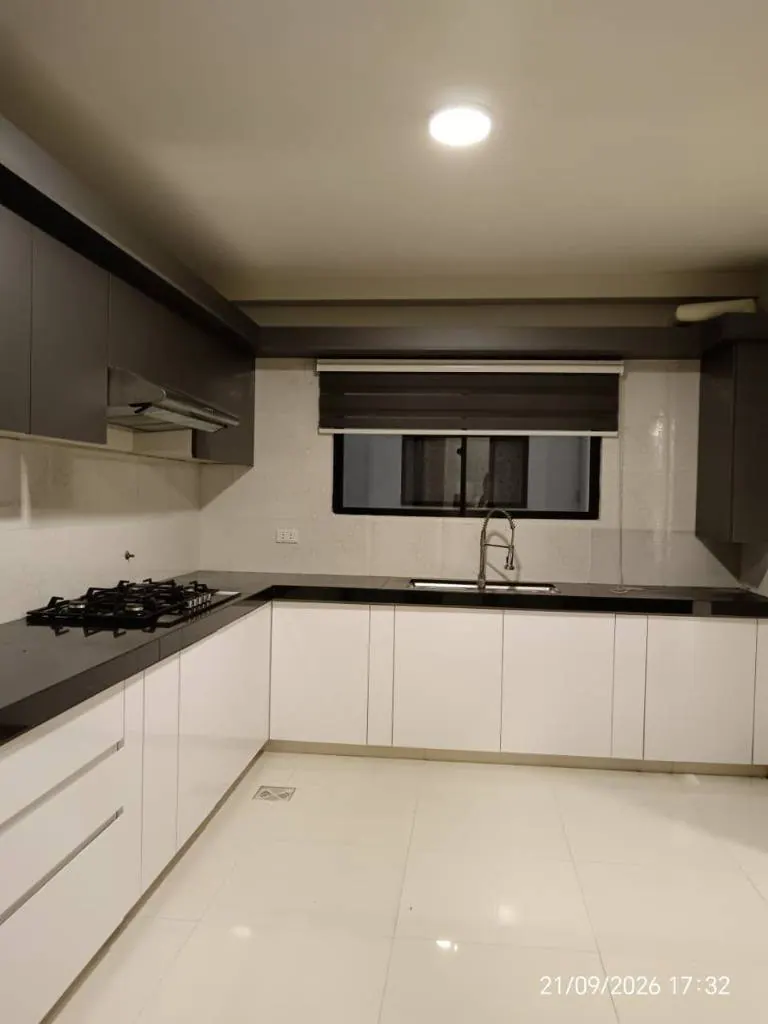3-bedroom apartment for sale in the Dos Hermanas gated community: foto 9 de 26