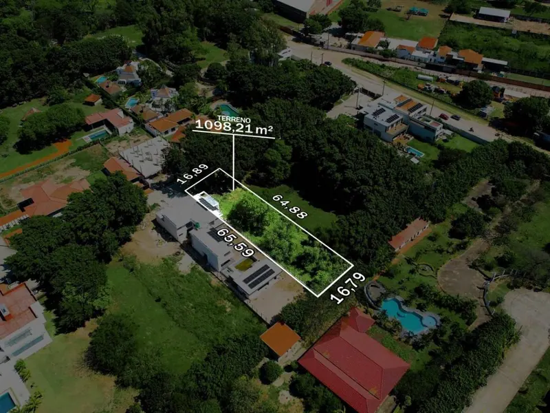 3,720 m² lot with warehouses for sale on Doble Vía a La Guardia: foto 2 de 14
