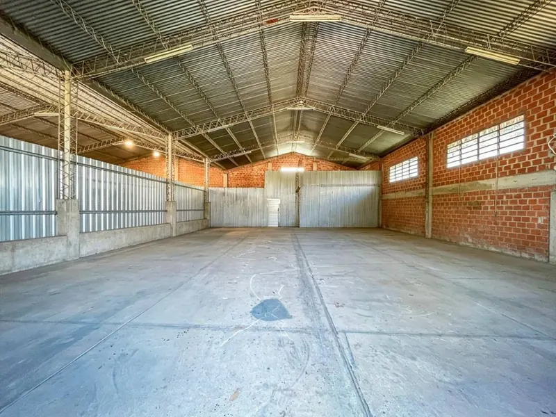 3,720 m² lot with warehouses for sale on Doble Vía a La Guardia: foto 9 de 14