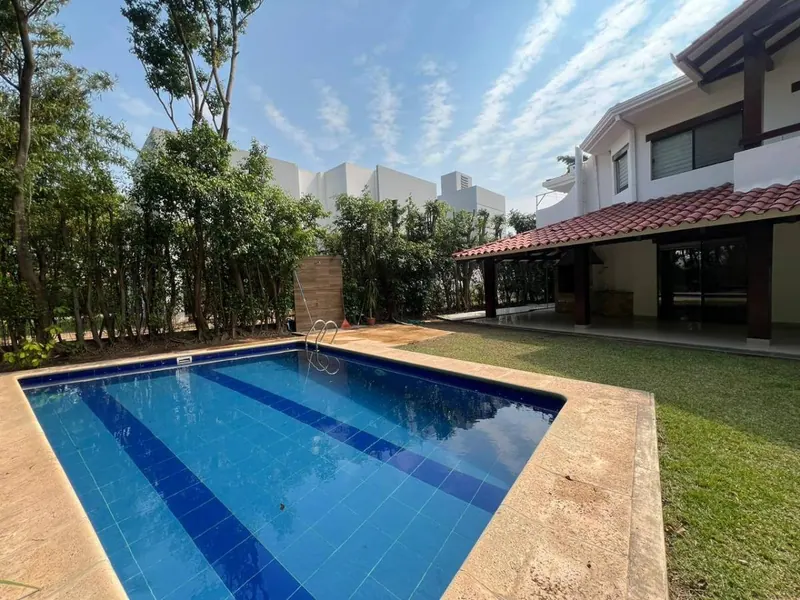 5-bedroom house for rent in Colinas 1, Urubó: foto 3 de 15
