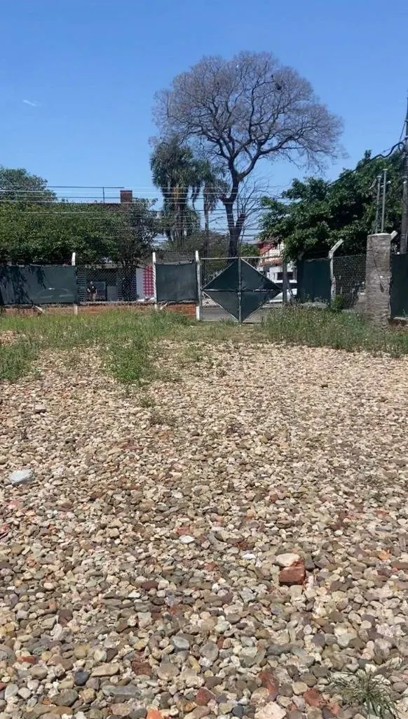 Terreno comercial en esquina en venta en la Zona Este, 314,5 m²: foto 1 de 5