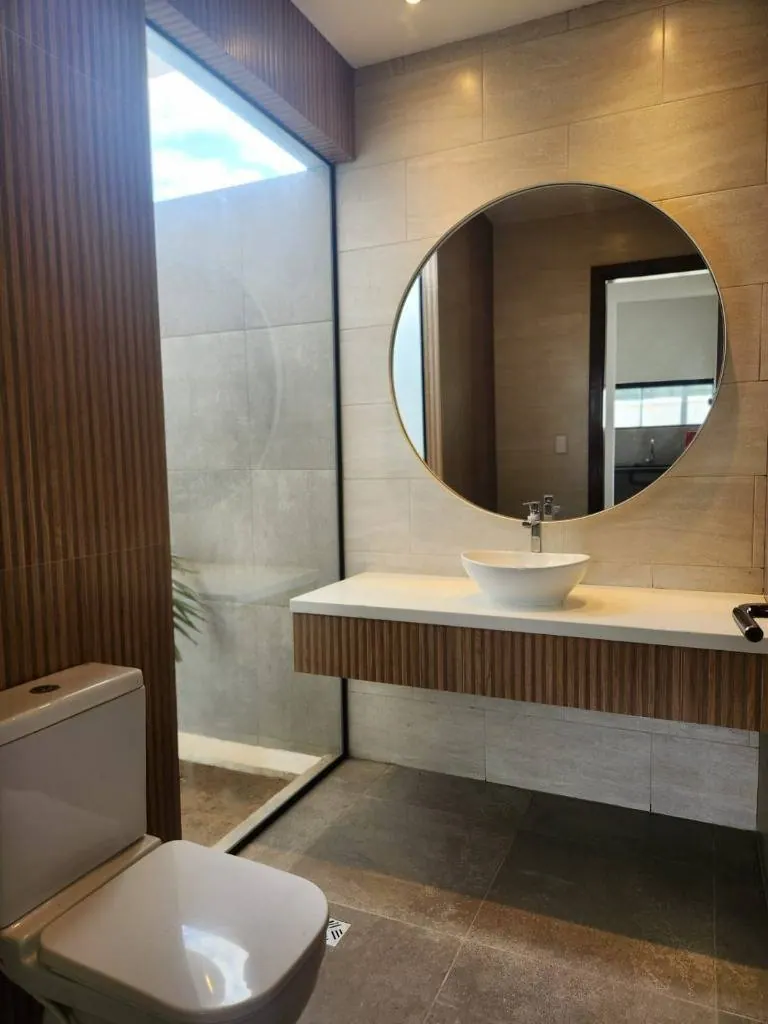 Corner house on an avenue for sale in the Cañoto development, West: foto 6 de 21