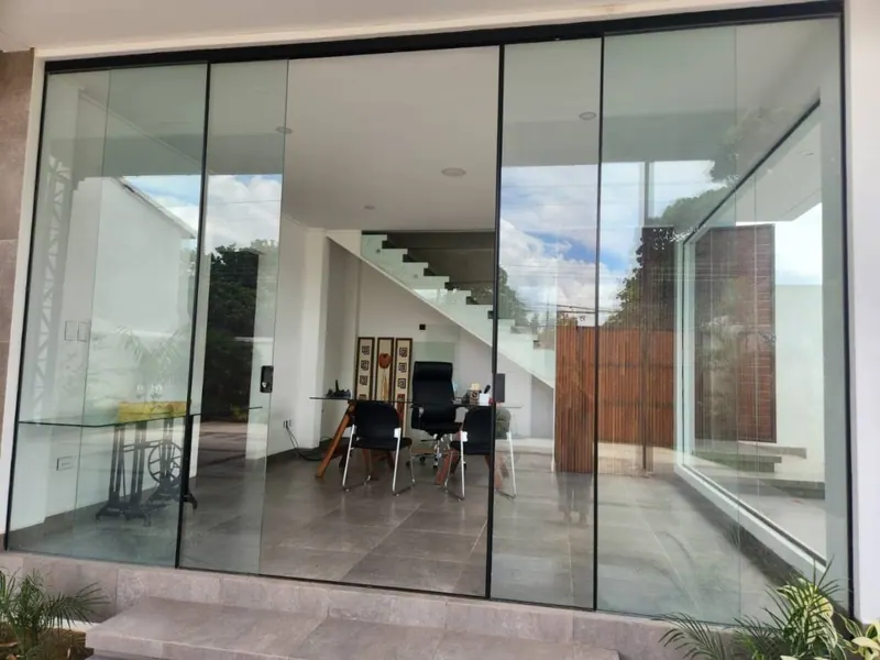 Corner house on an avenue for sale in the Cañoto development, West: foto 7 de 21