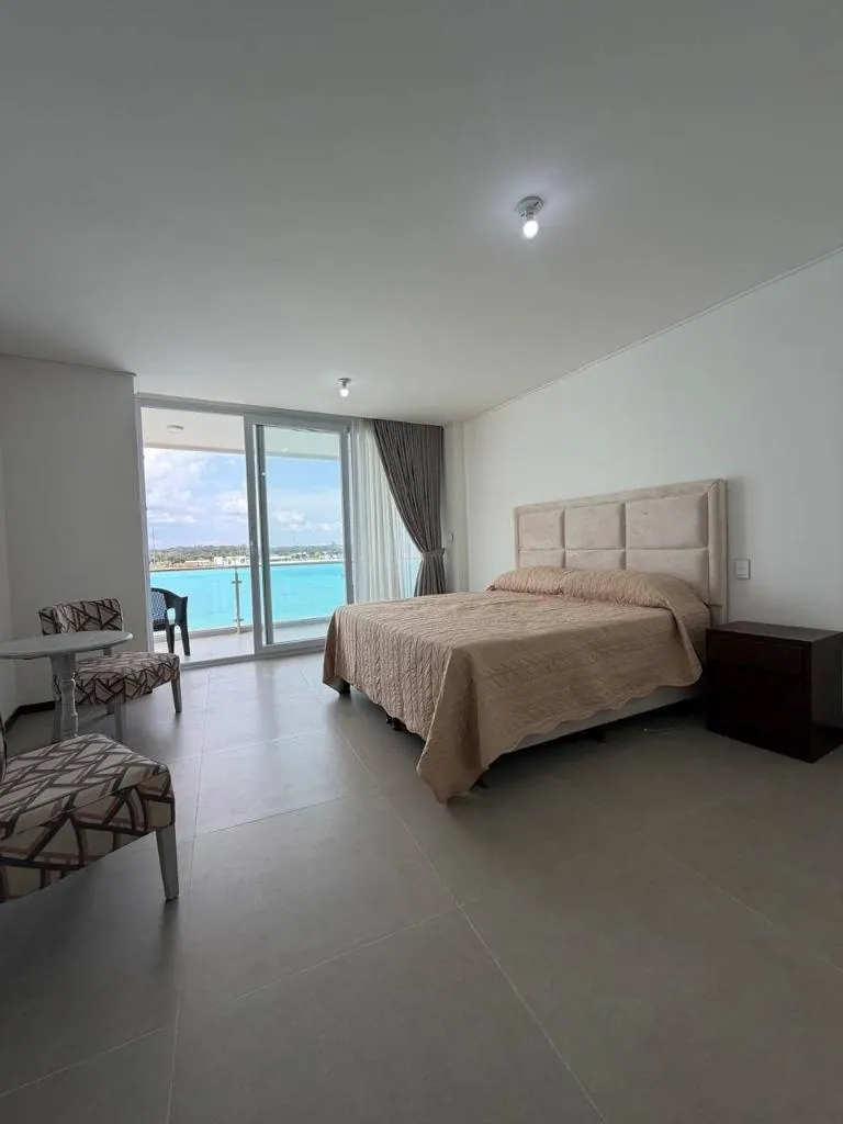 Furnished 3-bedroom apartment for rent in Playa Turquesa: foto 8 de 9