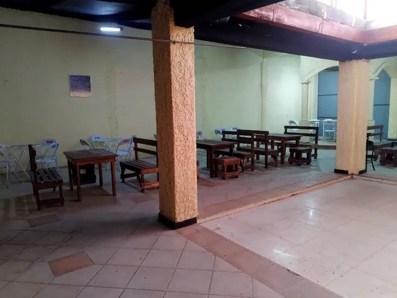 205.75 m² commercial space for rent downtown, Warnes street: foto 5 de 12