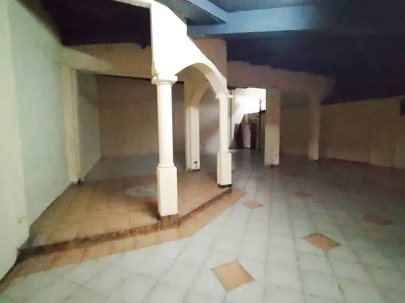 205.75 m² commercial space for rent downtown, Warnes street: foto 9 de 12