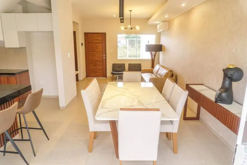 Casa amoblada de 3 dormitorios en venta en la urbanización Motacú: foto 8 de 16