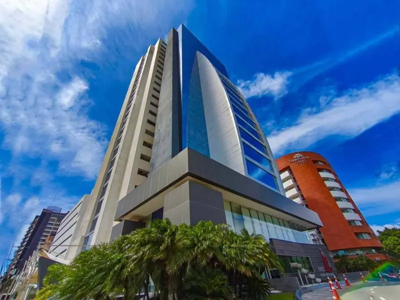 Local comercial de 131,46 m² en alquiler en Torres Dúo, Equipetrol: foto 7 de 9