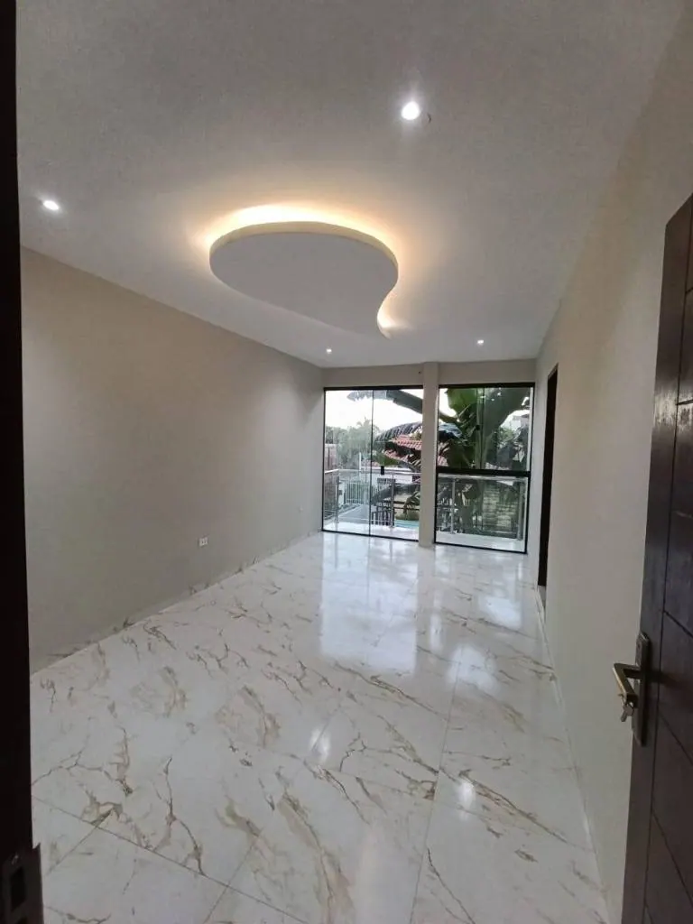 Casa de 6 dormitorios en preventa en la Zona Sur, Av. Santos Dumont: foto 3 de 6