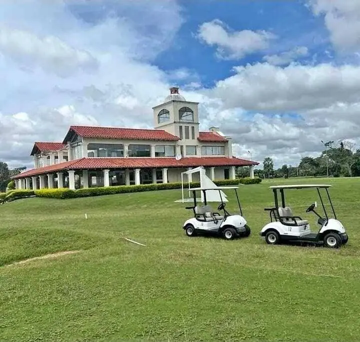 Casa a estrenar en alquiler en Country Club Casa de Campo, Zona Norte: foto 10 de 15