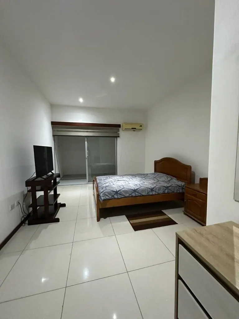 Furnished 2-bedroom apartment for sale, Itaguazú building