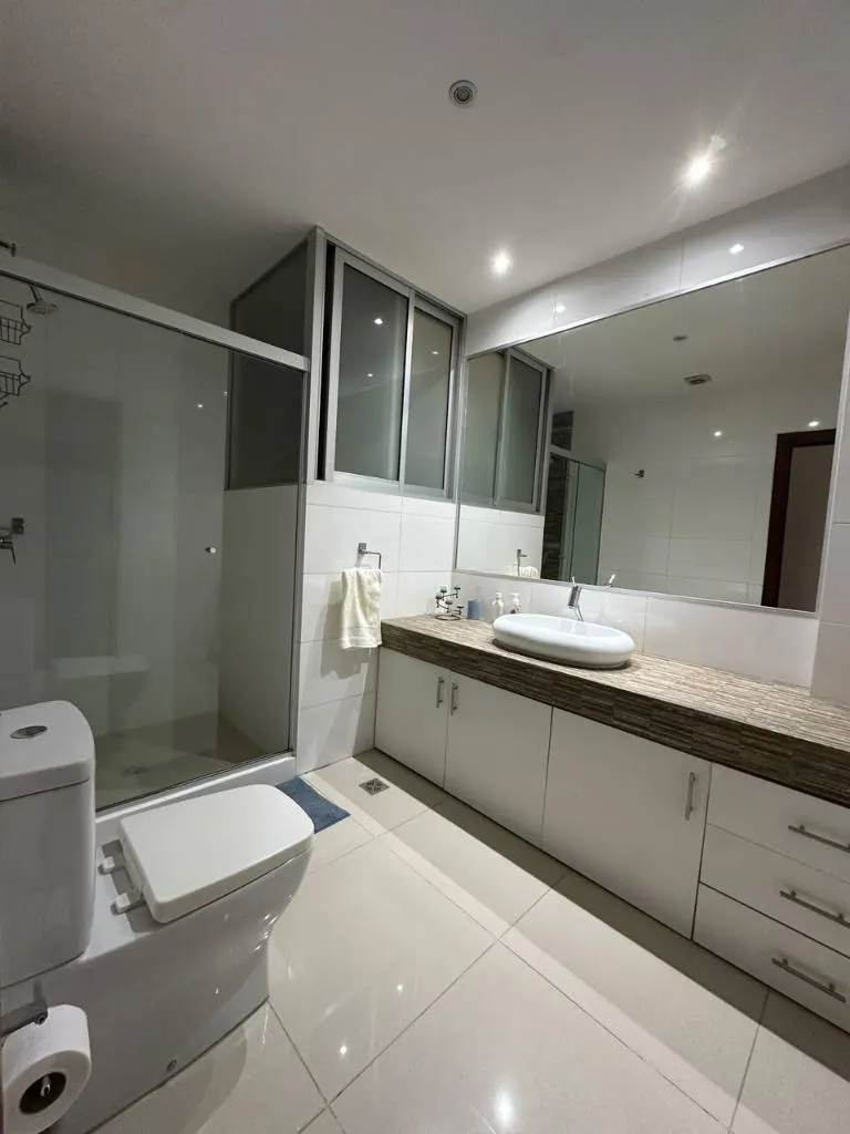 Departamento amoblado de 2 dormitorios en venta, edificio Itaguazú: foto 3 de 12