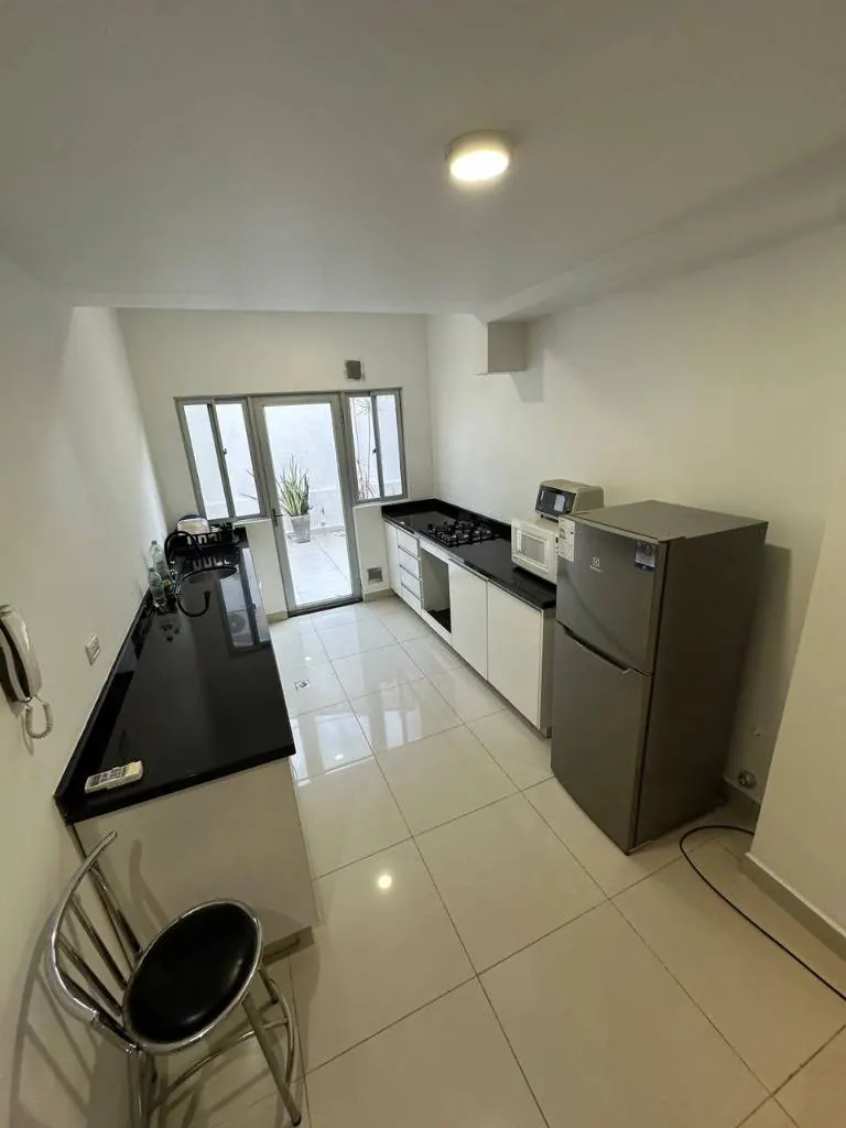 Departamento amoblado de 2 dormitorios en venta, edificio Itaguazú: foto 9 de 12
