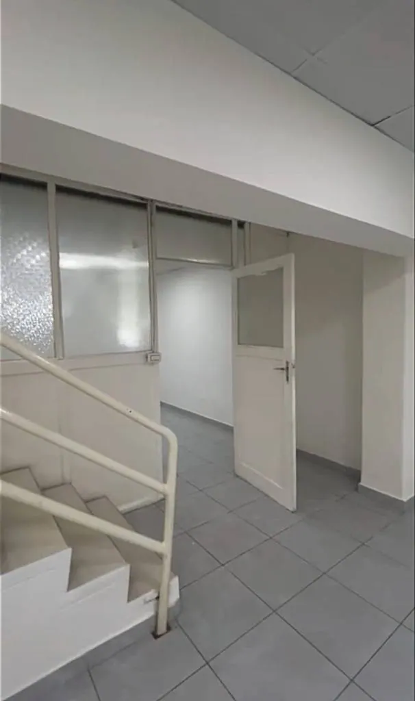 147.43 m² commercial space for rent in the Oriente building: foto 6 de 14